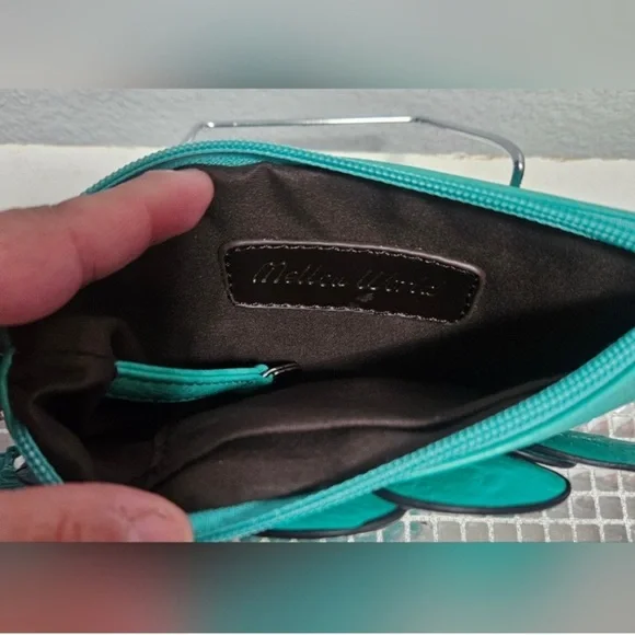 MELLOW WORLD Teal 3D Rose Wristlet, EUC - Picture 5 of 9